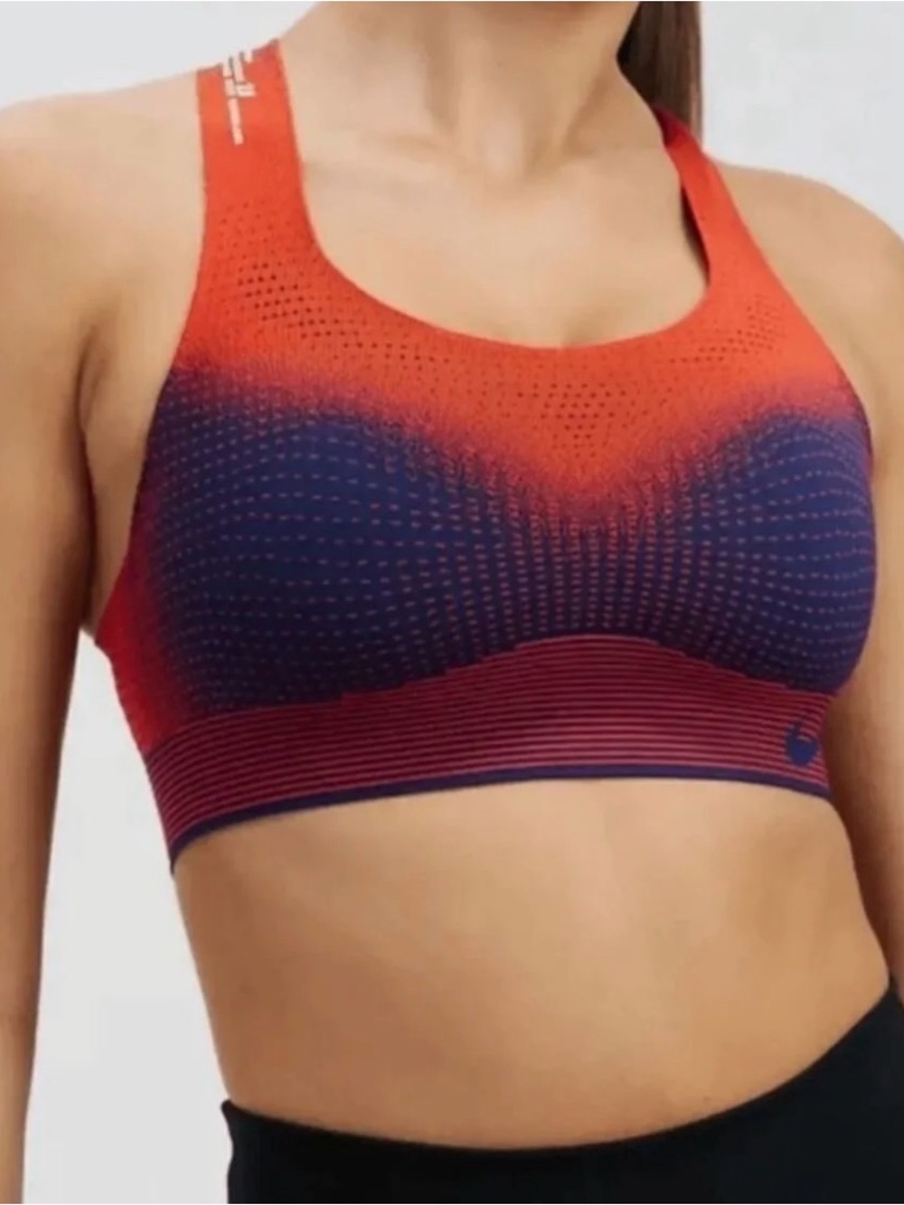 NWOT Nike Swoosh Flyknit High Support Sports Bra Size Small A-C Cup